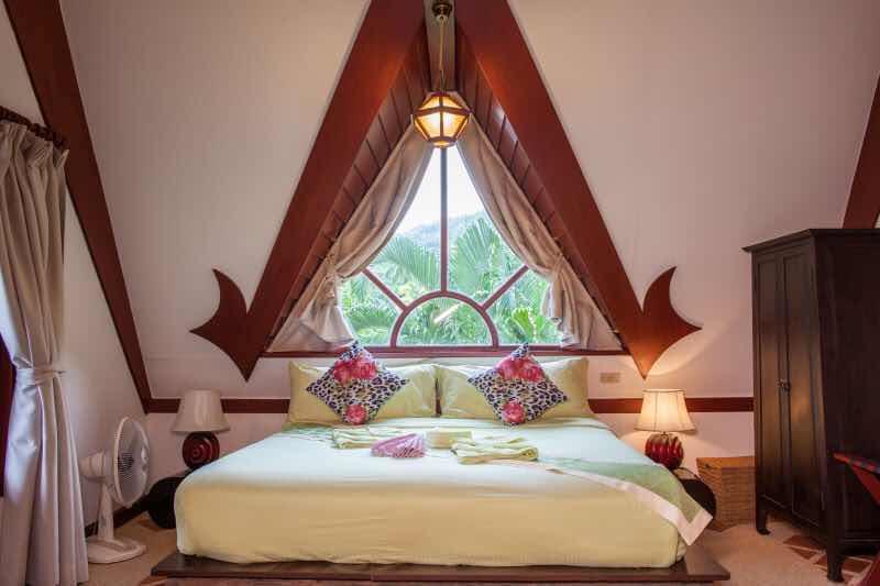 Coco Palace Resort Nai Harn Eksteriør billede