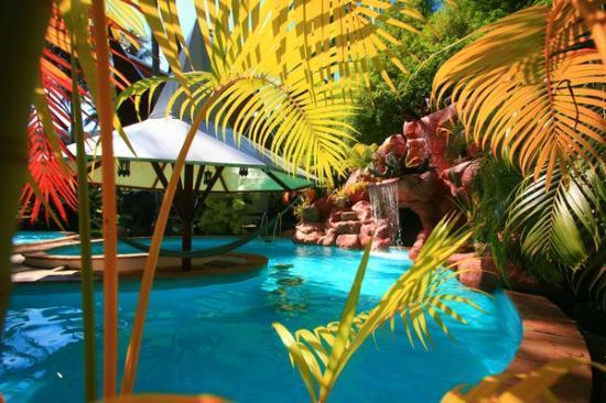 Coco Palace Resort Nai Harn Eksteriør billede