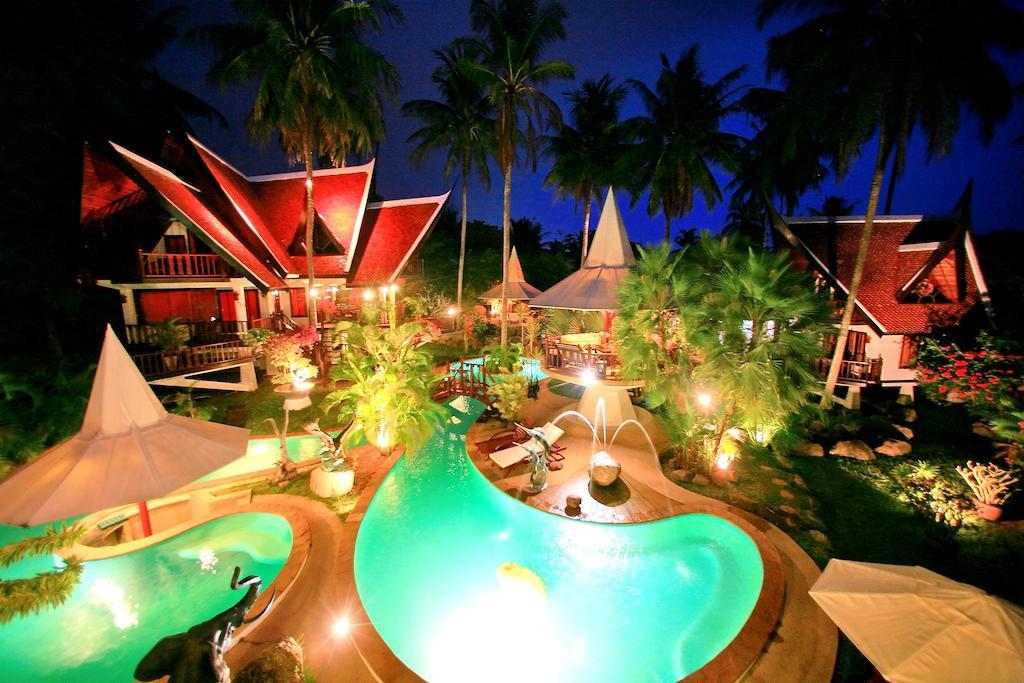 Coco Palace Resort Nai Harn Eksteriør billede