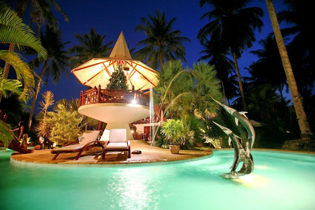 Coco Palace Resort Nai Harn Eksteriør billede