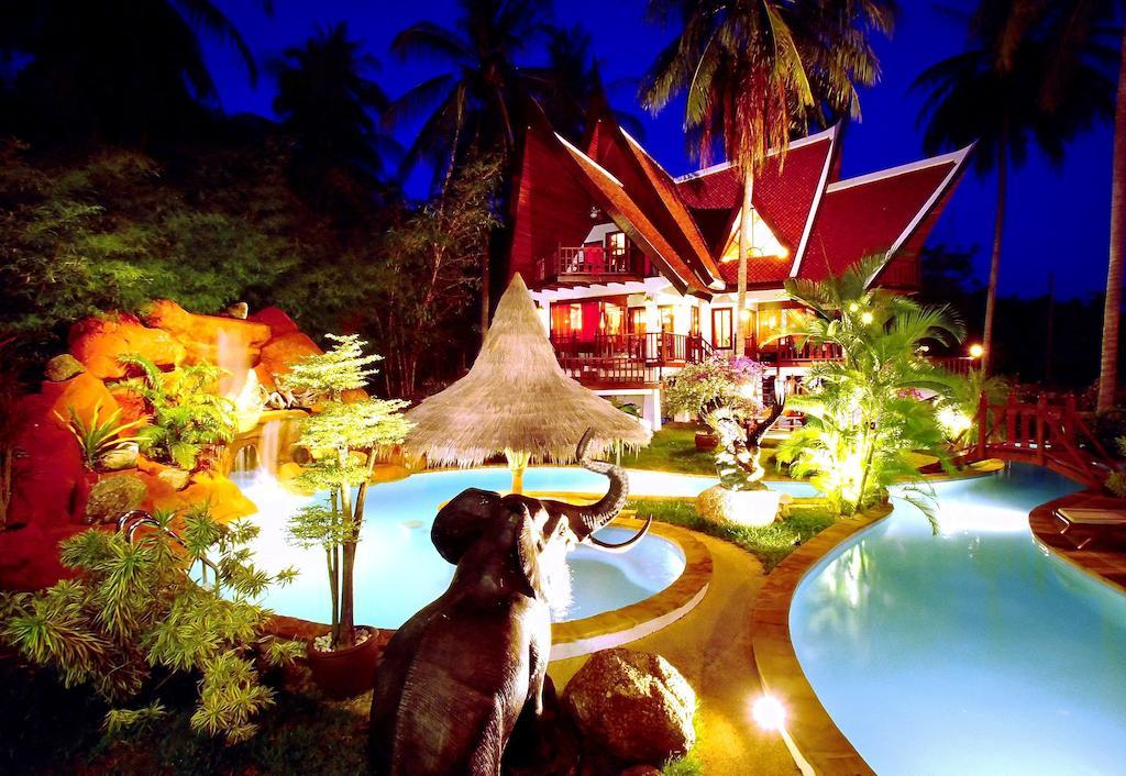 Coco Palace Resort Nai Harn Eksteriør billede